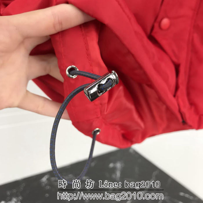 BALENCIAGA巴黎世家 專櫃同步 18ss秋冬新款 背後刺繡品牌字母 紅色大版棉服 情侶款 ydi1315